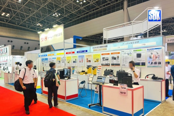 展示会ブース